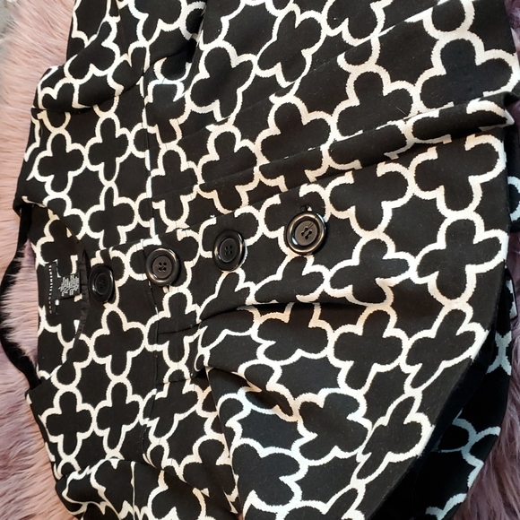 GRACE ELEMENTS SIZE L SHORT JACKET EXCELLENT CONDITION BLACK AND WHITE - Picture 8 of 15